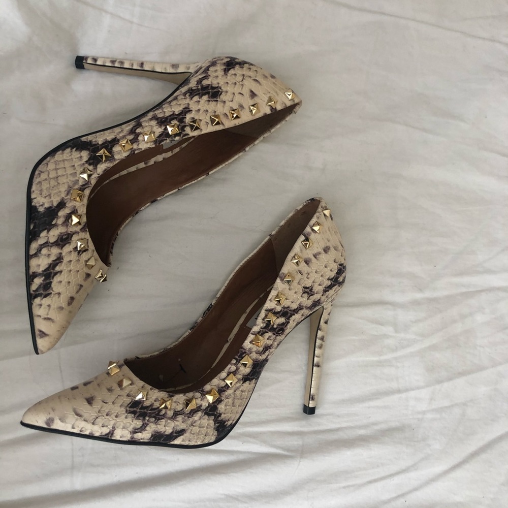 Steven Madden snake skin heels